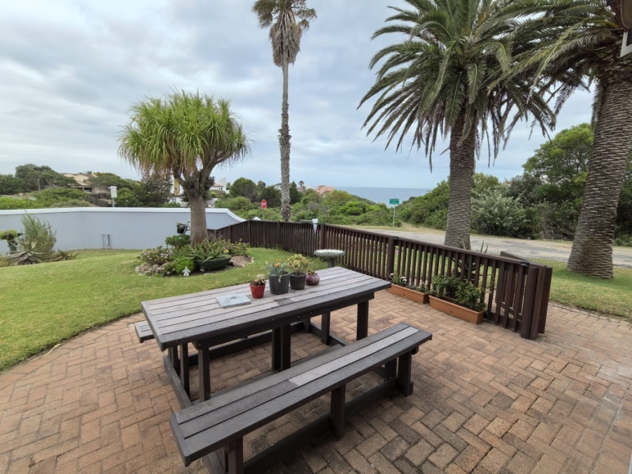 To Let 4 Bedroom Property for Rent in St Francis Bay Village Eastern Cape